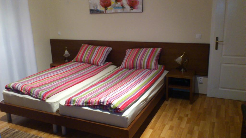 Apartment Masic Sombor Rum bild